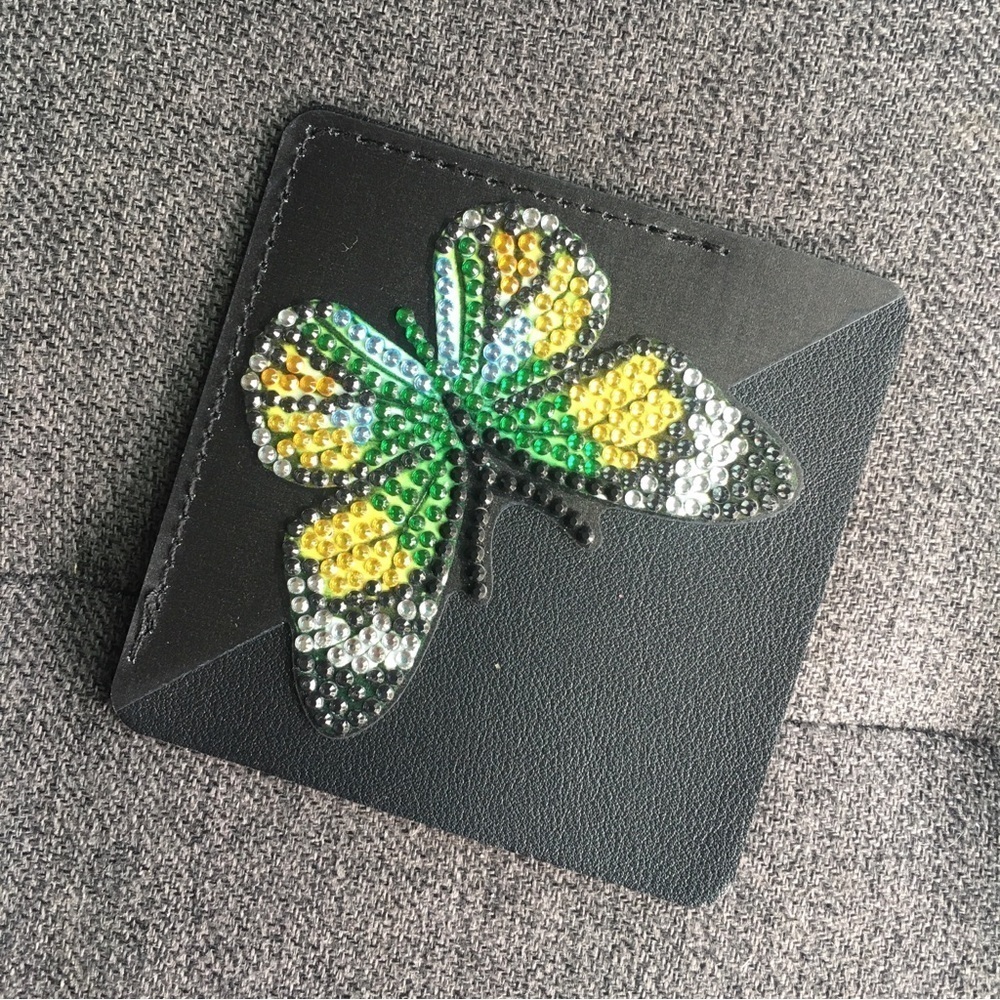 Diamond Art Butterfly Corner Bookmark, Colorful, Sparkly (YELLOW/GREEN) - Picture 5 of 17